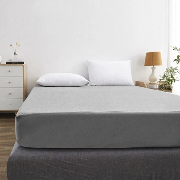Terry cloth mattress protector